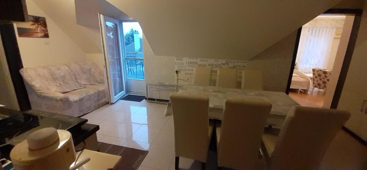 Oazis Apartmanhaz Hajdúszoboszló المظهر الخارجي الصورة