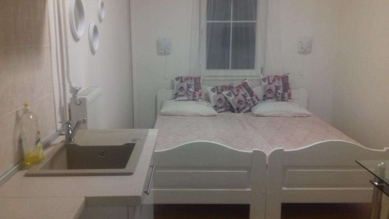 Oazis Apartmanhaz Hajdúszoboszló المظهر الخارجي الصورة